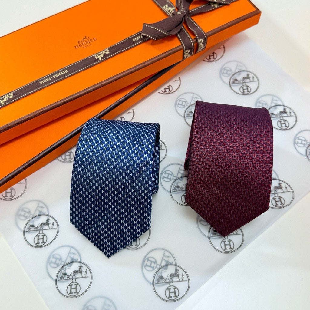 Hermès Style Men's Micro Pattern Silk Tie
