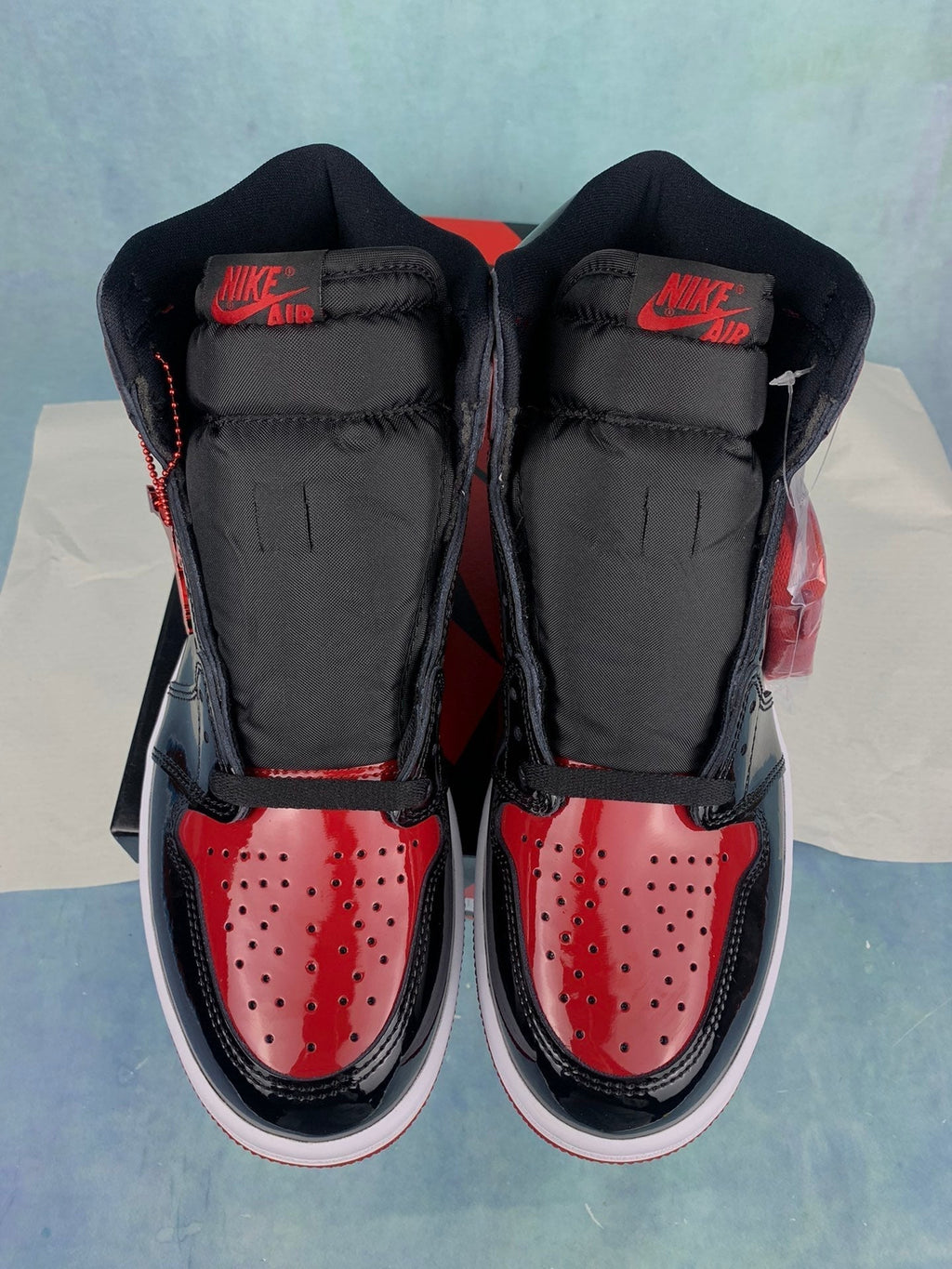 Air Jordan 1 High Bred Patent 555088-063 Unisex Sneakers