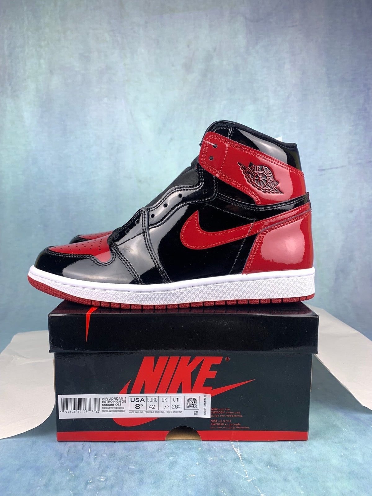 Air Jordan 1 High Bred Patent 555088-063 Unisex Sneakers
