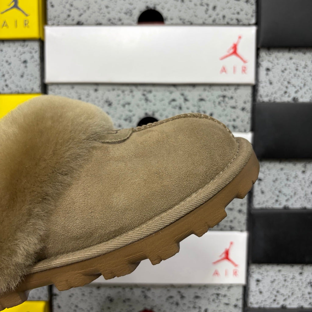 UGG Classic Shearling Clog – Open-Back Suede Mule with Voluminous Natural Shearling Upper & Chunky Lug Sole in Sand