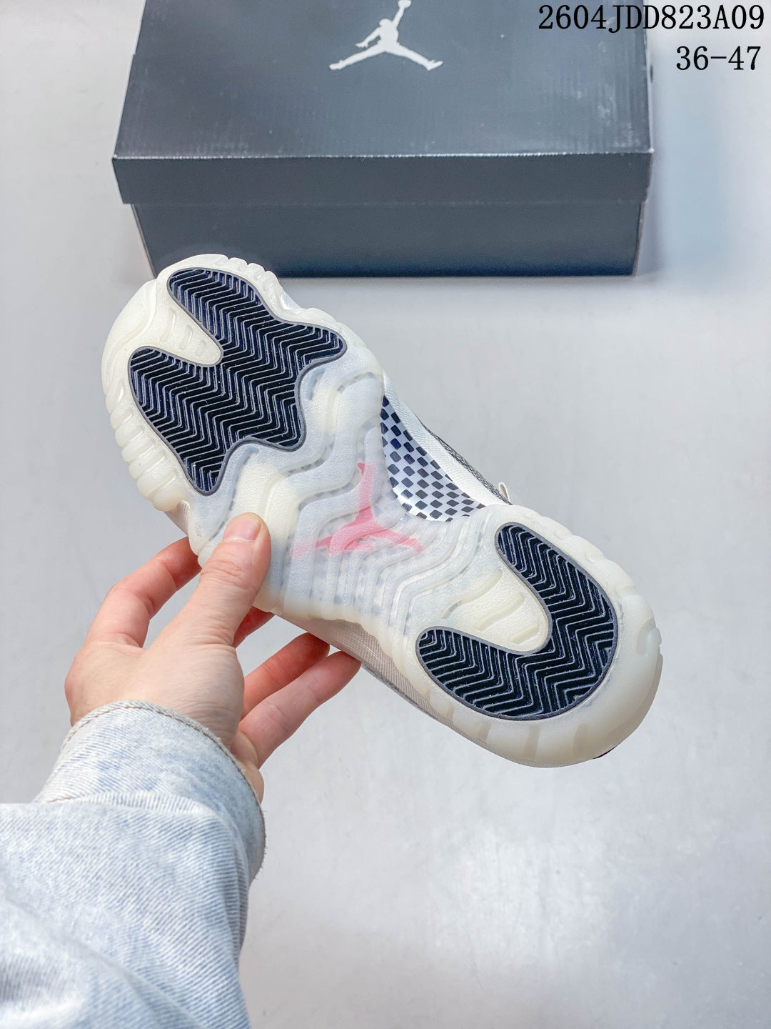 Air Jordan 11 Retro White Snakeskin Unisex Sneakers Style 04