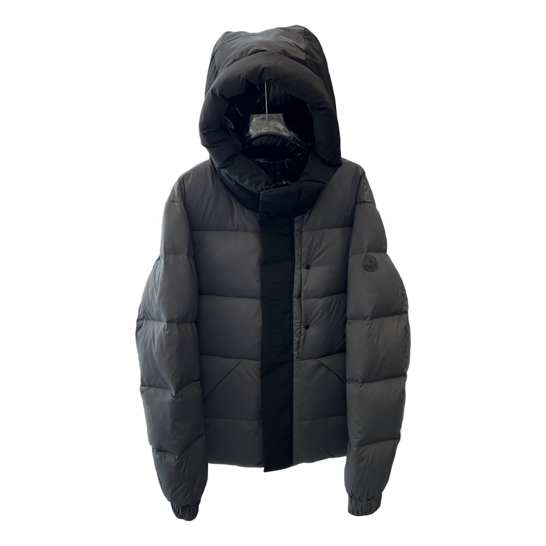 Moncler Contrast-Hood Color-Block Down Puffer Jacket