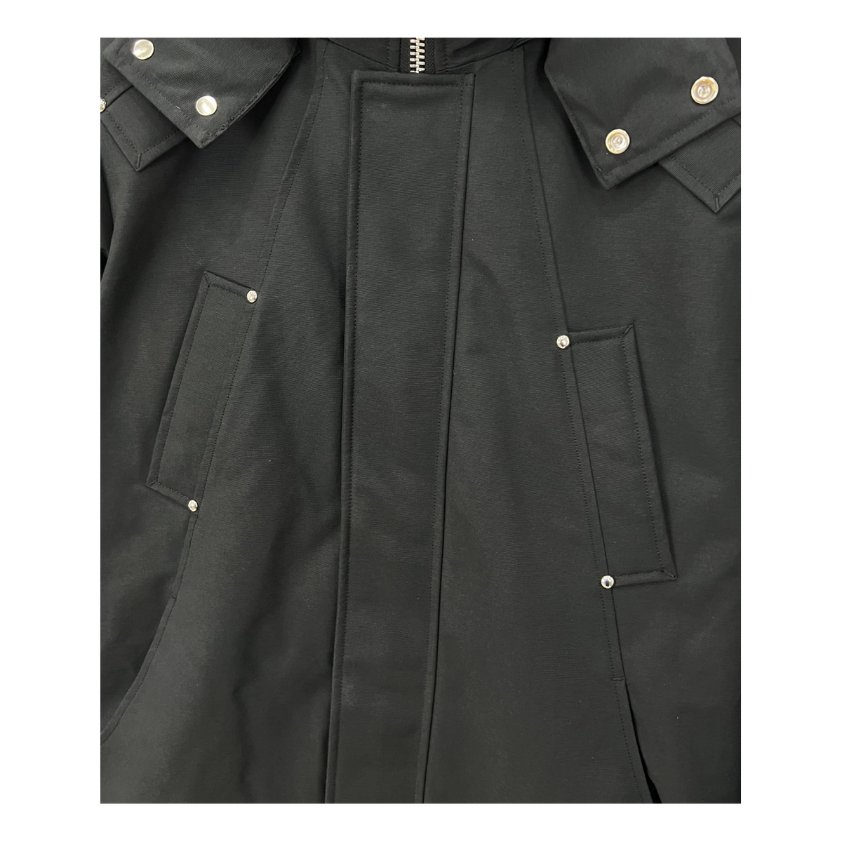 Moose Knuckles Curved-Hem Fur-Trim Hooded Parka – Black | Canadian Down