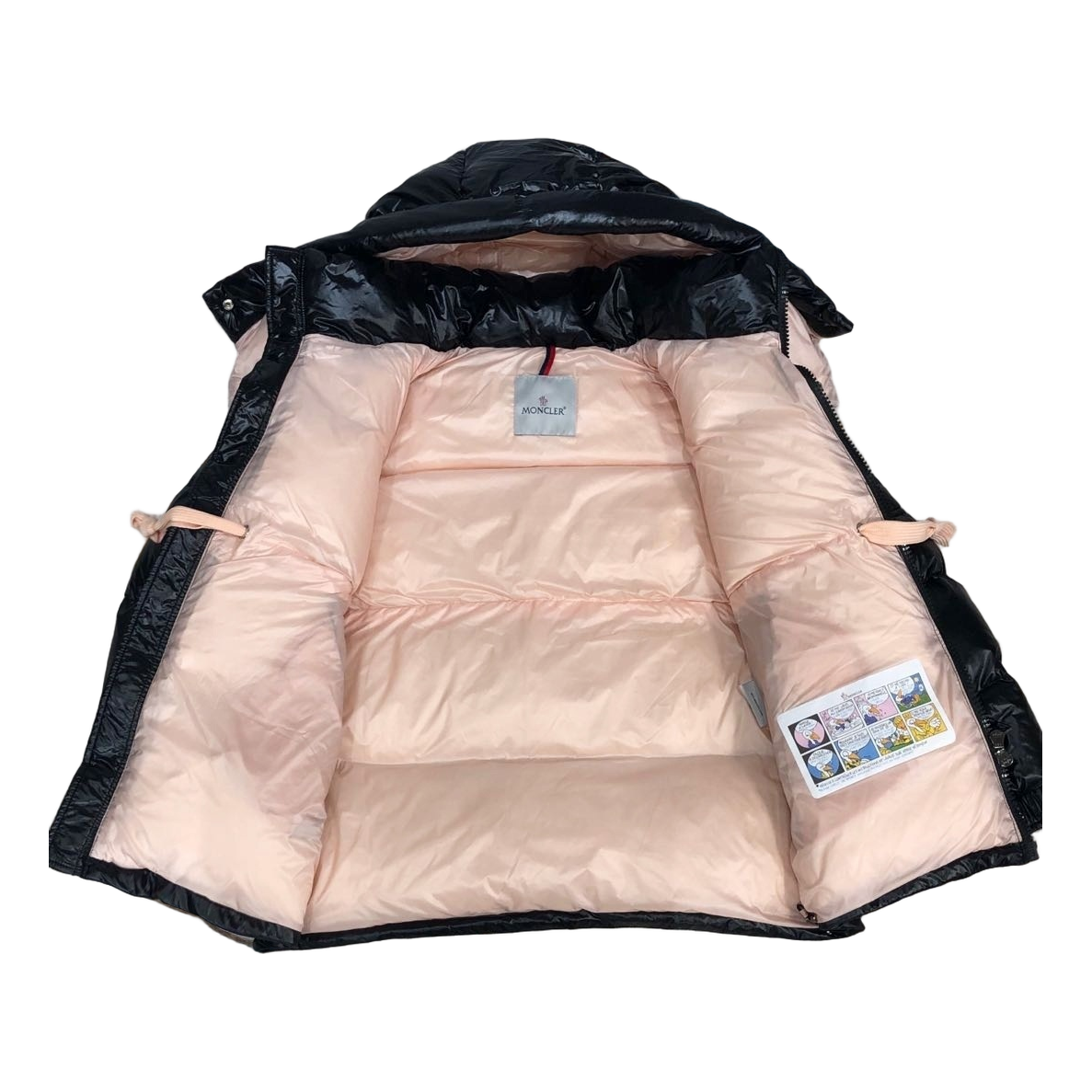 Moncler Mountain-Badge Glossy Short Puffer Jacket – Black | Premium Down