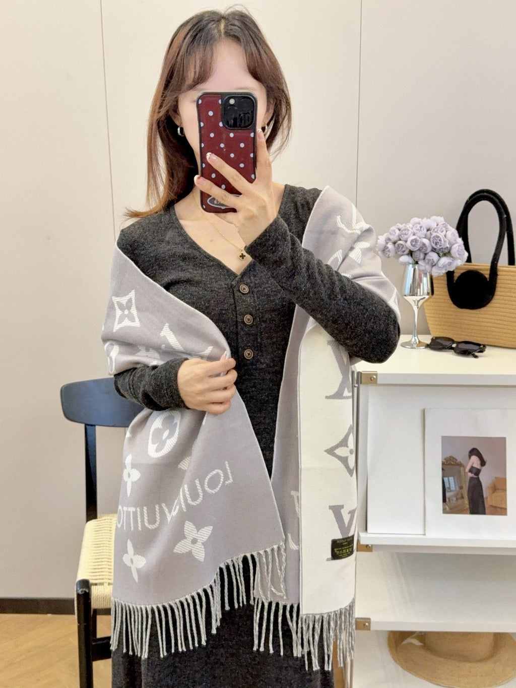 Louis Vuitton Beige & White Fringed Scarf