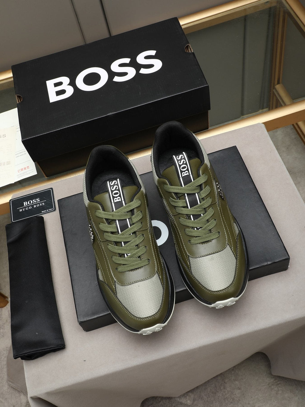 Hugo Boss Paneled Low-Top Sneakers