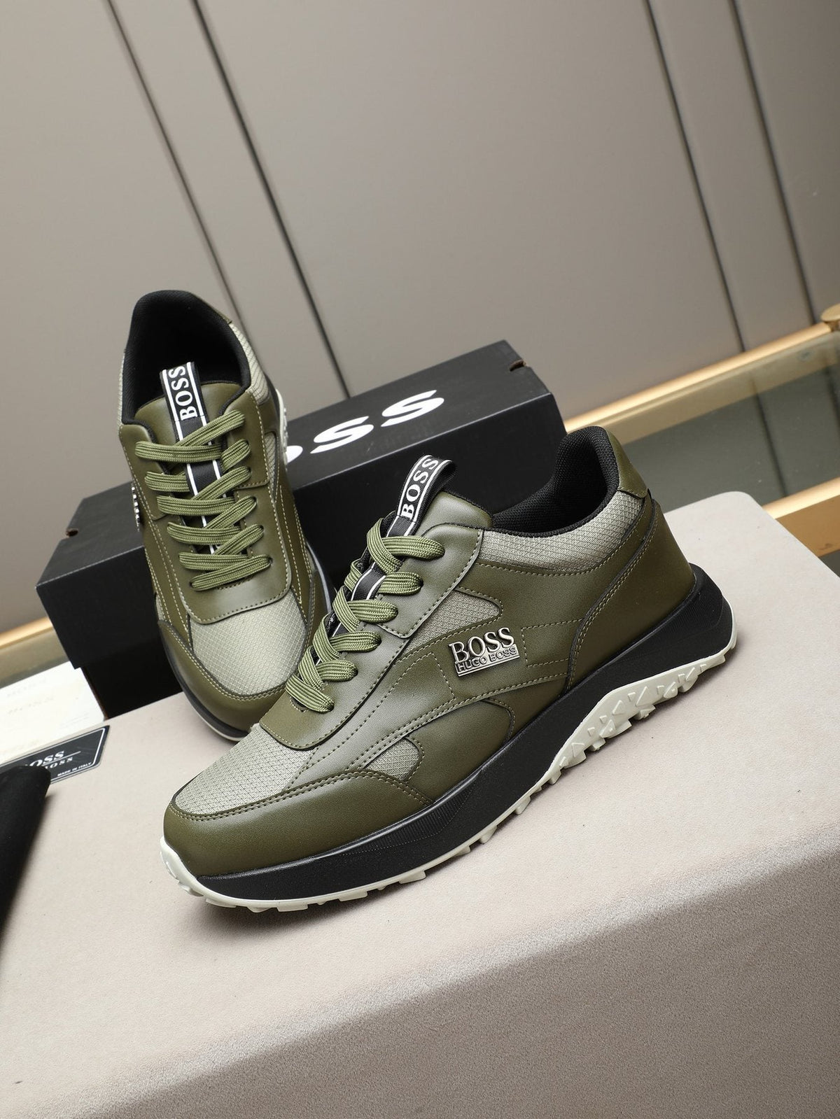 Hugo Boss Paneled Low-Top Sneakers