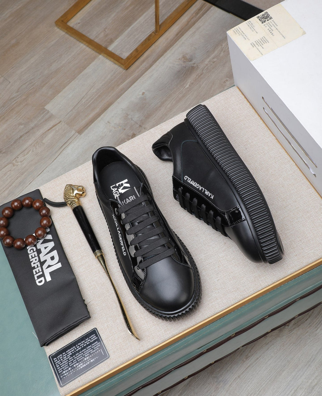 Karl Lagerfeld Low-Top Logo Sneakers