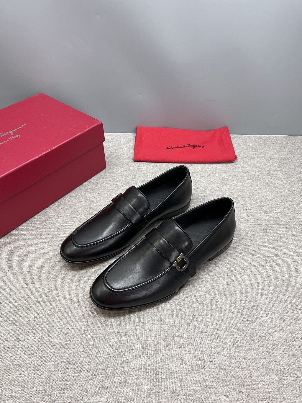Ferragamo Men's Black Gancini Hardware Loafers